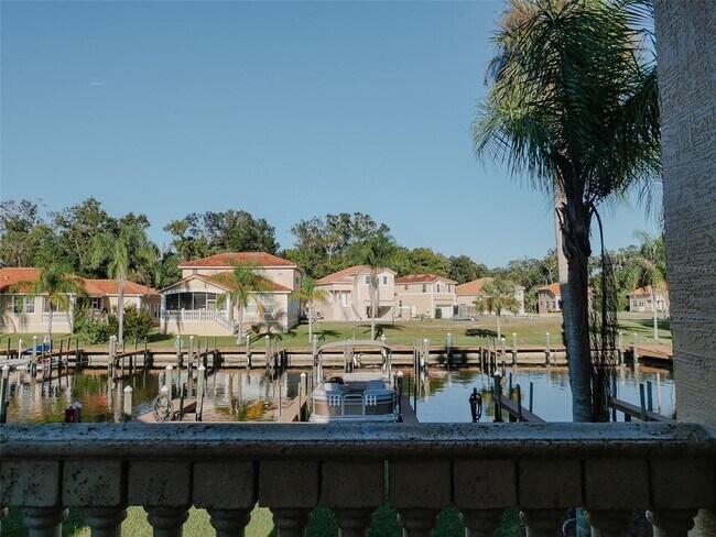 Building Photo - 4815 AMSTEL Dr