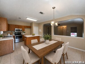 Foto del edificio - 7306 Kingsland Dr