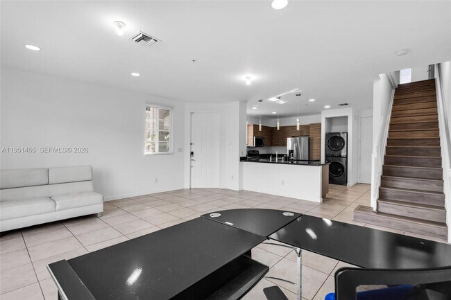 Foto del edificio - 2735 SW 81st Terrace