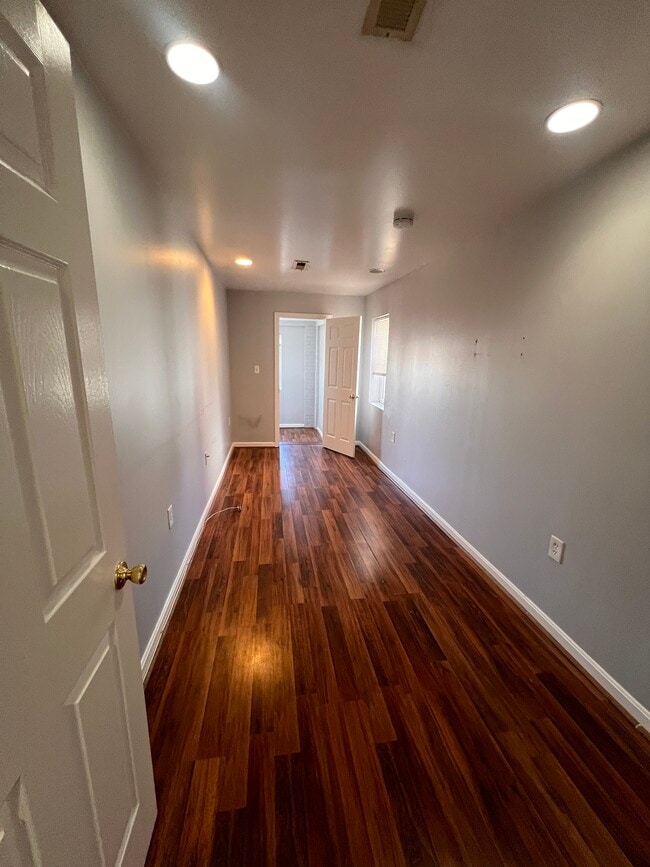 Bedroom 2 - 1710 Trinidad Ave NE