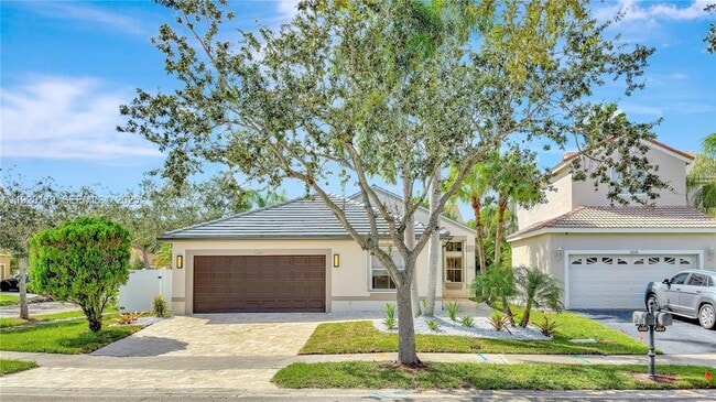 Photo - 600 Stanton Dr House