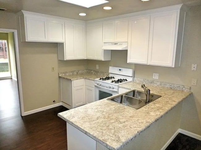 Building Photo - 5614 Tarwood Way