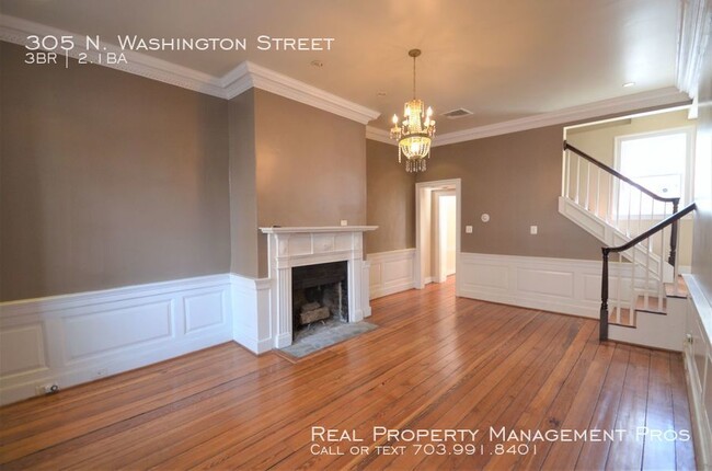 Building Photo - Fabulous Townhouse in Oldtown!