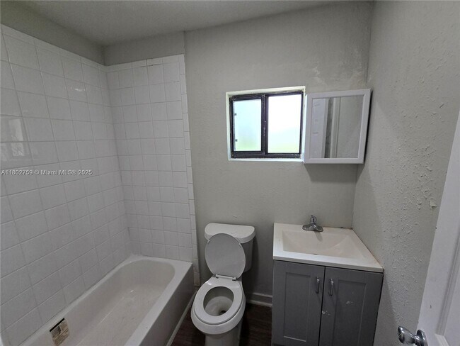 Foto del edificio - 318 N 11th St