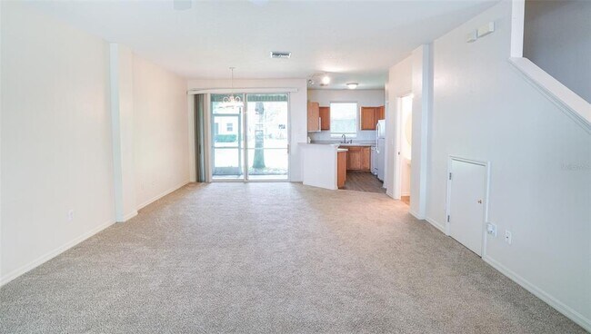 Building Photo - 213 Golden Pond Ct