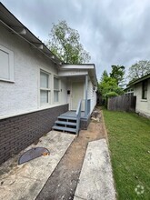 Building Photo - 1320 Faxon Ave