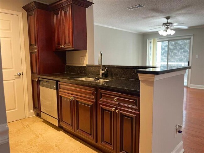 Foto del edificio - 3102 Santa Fe Pkwy