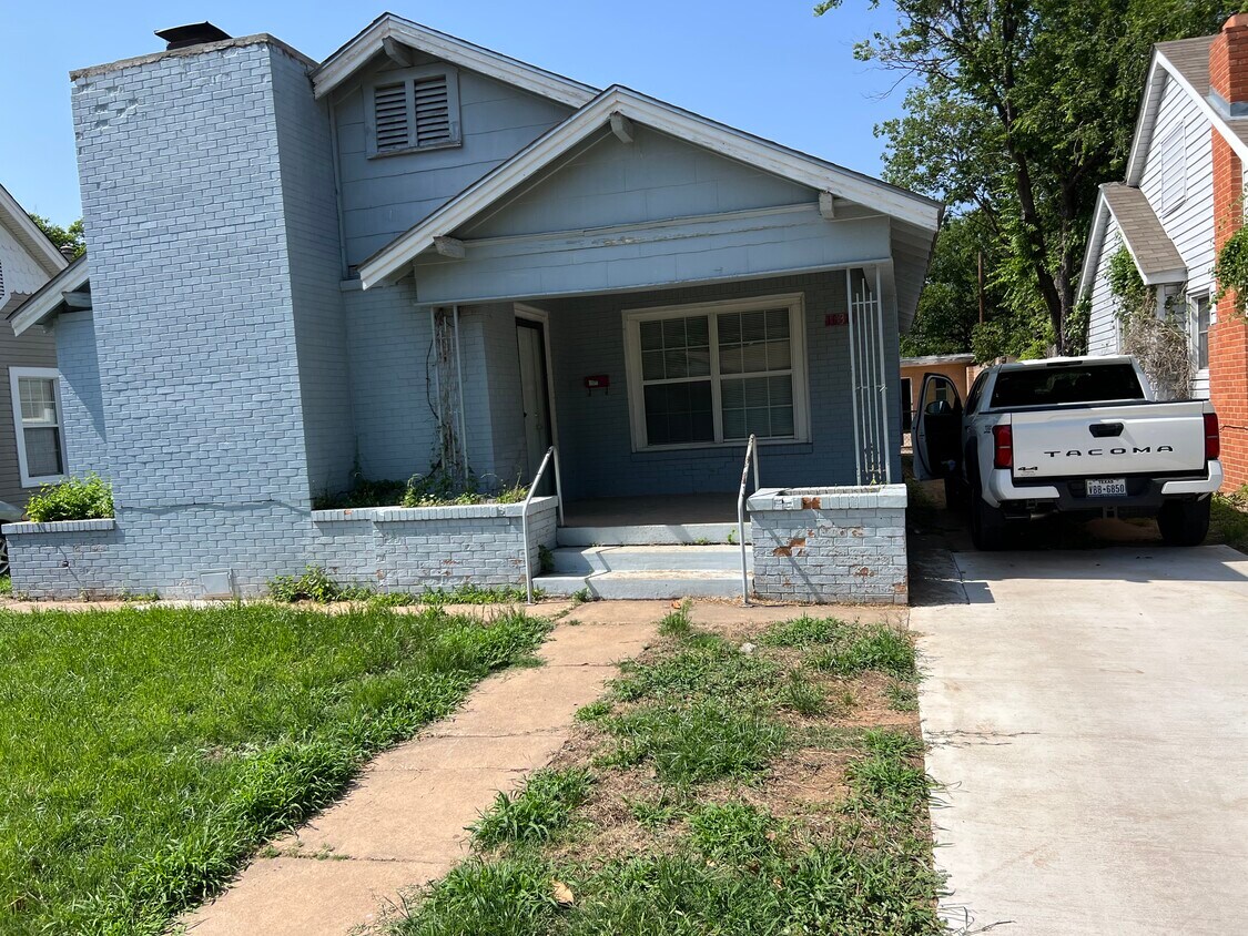 Primary Photo - 1630 Keeler Ave