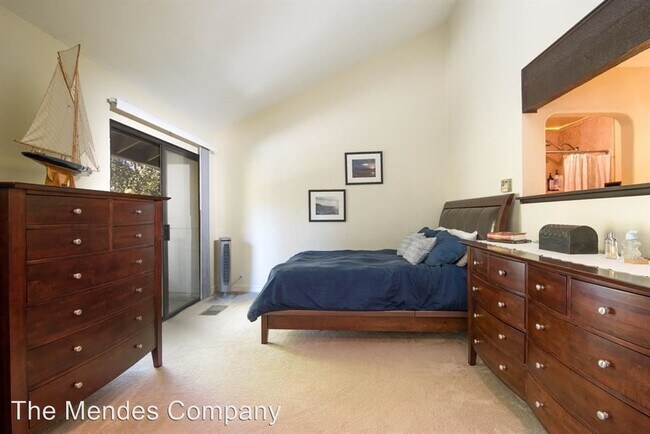 Building Photo - 2 br, 2 bath House - 2710 Ariane Drive #3