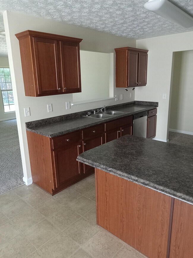 Building Photo - 5506 Union Pointe Pl