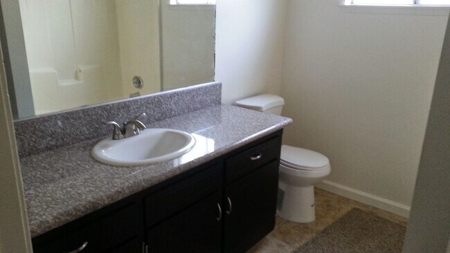 Foto del edificio - 3805 W Meadow Ave