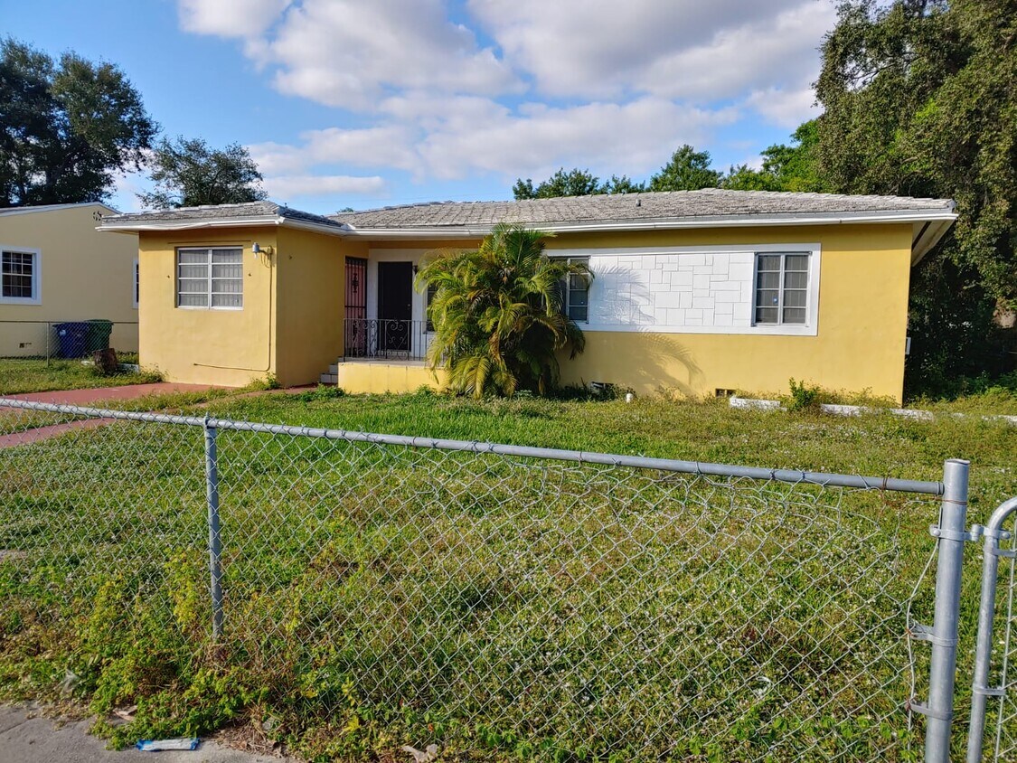 1465 NE 149th St, North Miami, FL 33161 House Rental in North Miami
