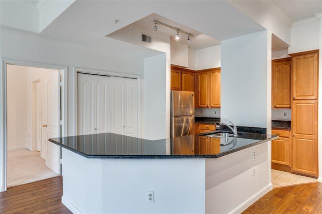 Building Photo - 3225 Turtle Creek Blvd