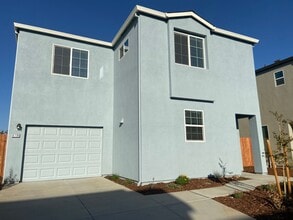 Building Photo - 6776 Jujube Ln