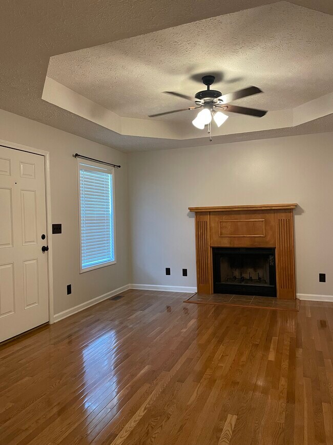 Foto del edificio - 2203 Ladd Dr