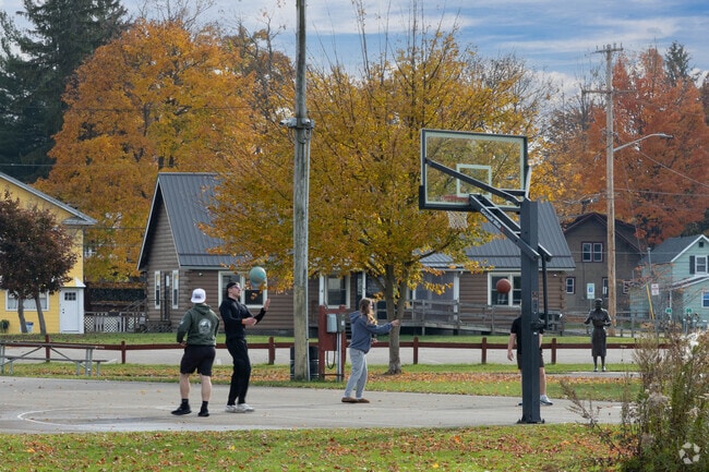 Not far from Forest Heights is the Lucille Ball Memorial Park.
