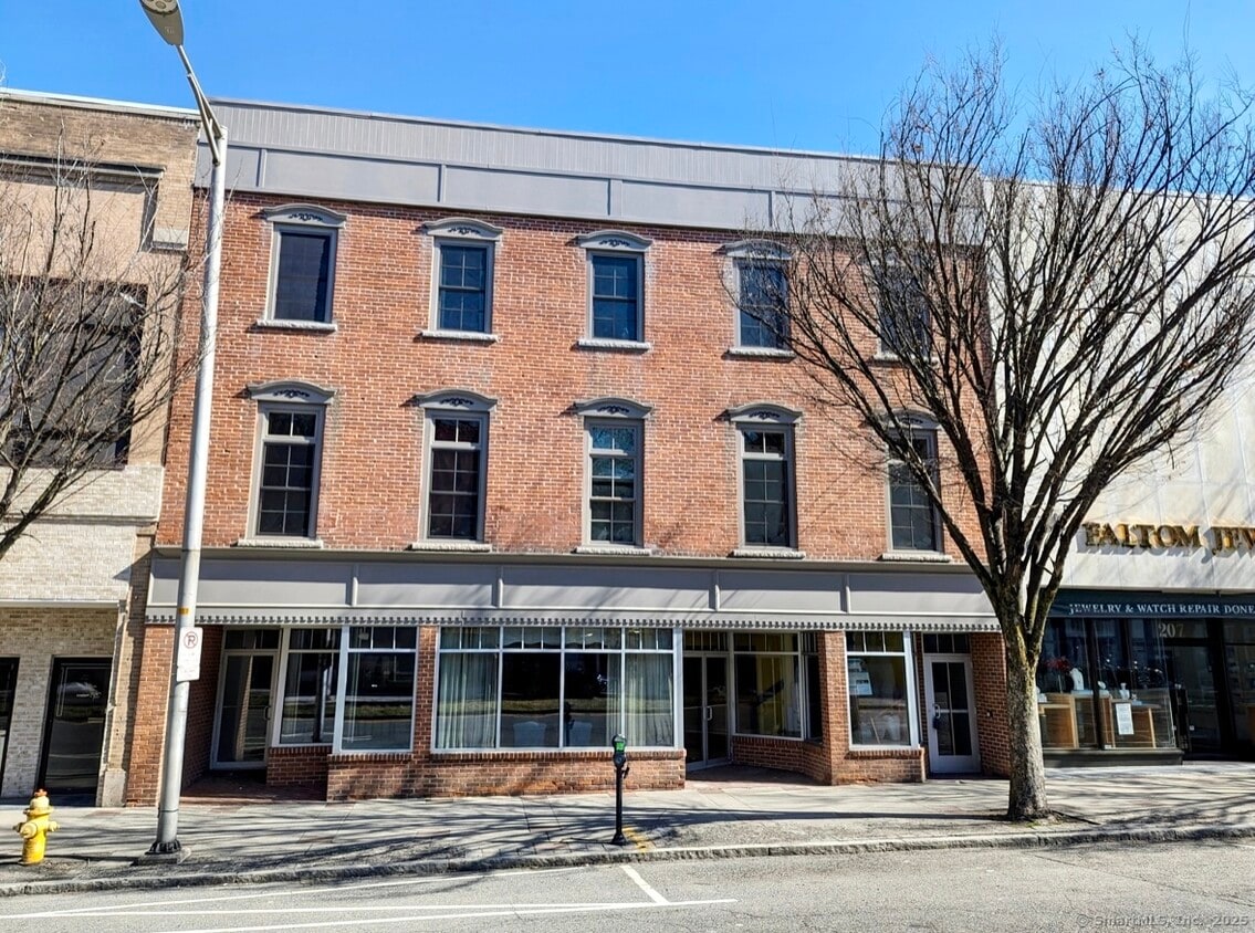 Foto principal - 209 Main St