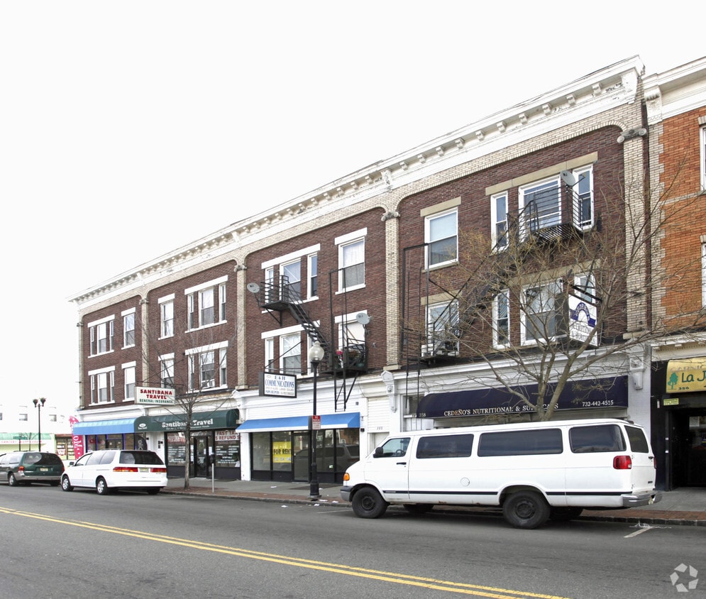 Building Photo - 362 State St