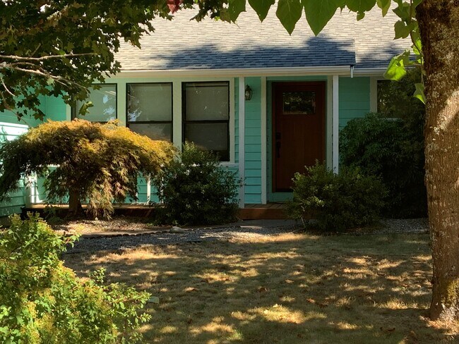 Building Photo - 4005 Indian Summer Dr SE