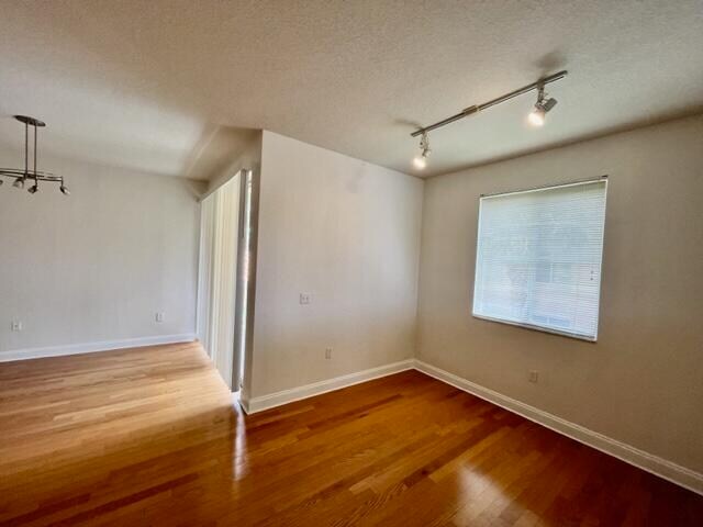 Foto del edificio - 11033 Legacy Blvd