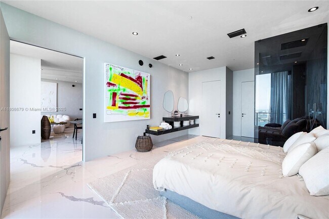 Foto del edificio - 650 NE 32nd St