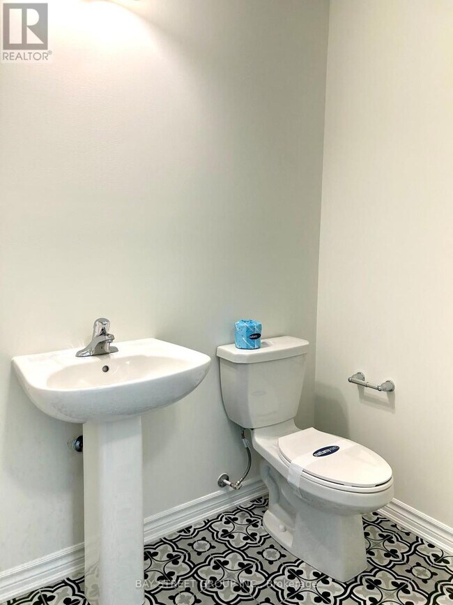 Photo du bâtiment - 1034 Reflection Pl