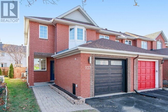 Building Photo - 137 Central Park Dr