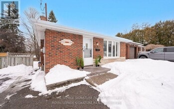 Building Photo - 357 Rossland Rd E
