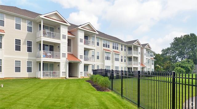 Pennsauken Golf Course Villas Apartments Pennsauken NJ Apartments com Pennsauken Golf Course Villas Apartments Pennsauken NJ Apartments com