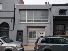 Building Photo - 413 McKee Pl