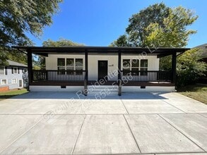 Building Photo - 307 N Catawba St