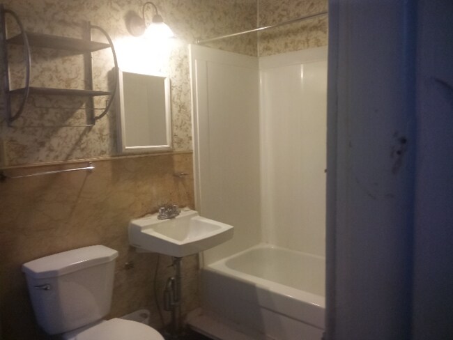 Foto del edificio - 1029 Penn St