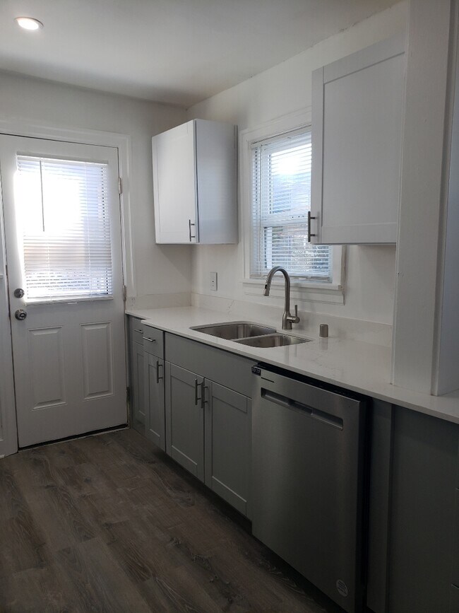 Foto del edificio - 3507 SW Webster St