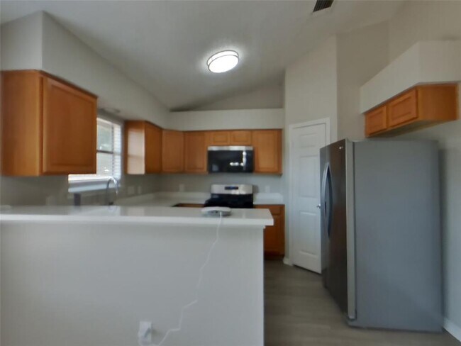 Building Photo - 1302 Texas Oak Way
