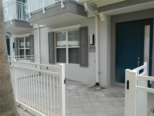 Building Photo - 1330 Bolton Pl