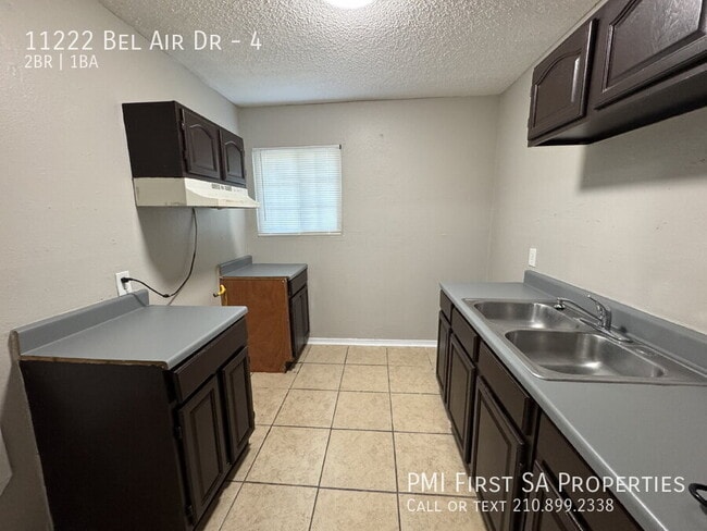 Building Photo - 11222 Belair Dr