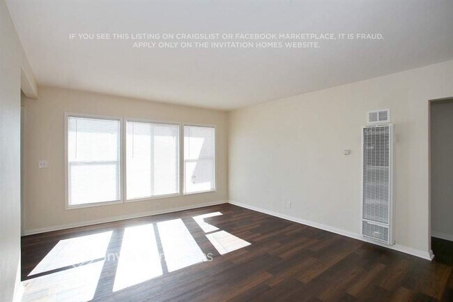 Foto del edificio - 10782 Rose St