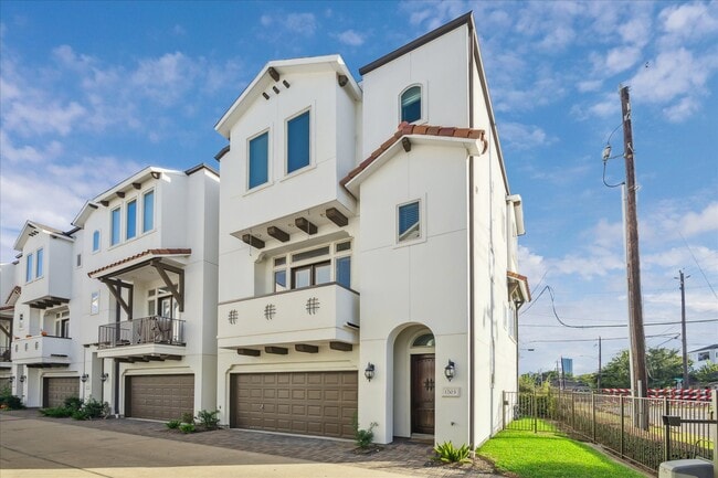 Building Photo - 1203 Bonner St