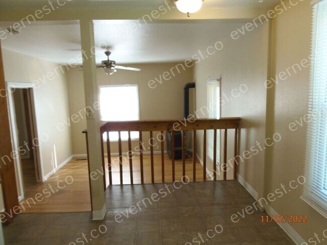 Building Photo - 505 Cañon Ave