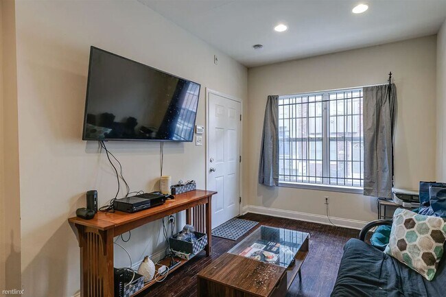 Building Photo - 3 br, 2 bath Duplex - 1734 N GRATZ ST Unit 1