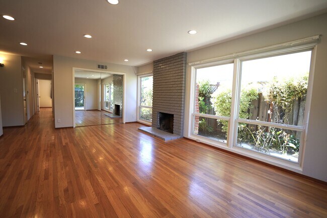 Building Photo - Beautiful Updated San Jose Home!