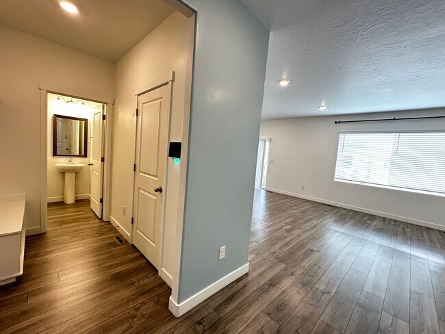 Foto del edificio - Great Lehi Home Now Available!