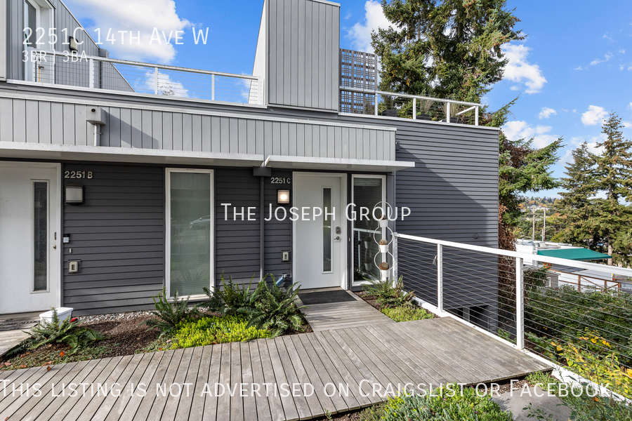 Primary Photo - Stunning Interbay 3 bed with views