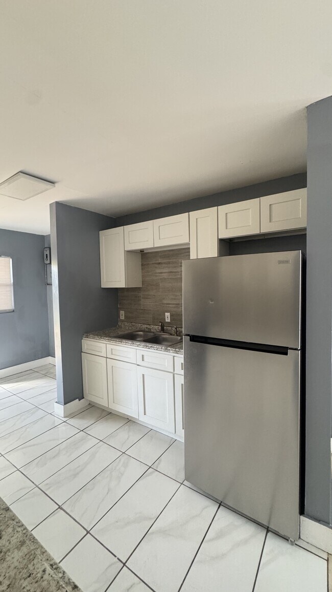 Foto del edificio - 1056 Maynard St