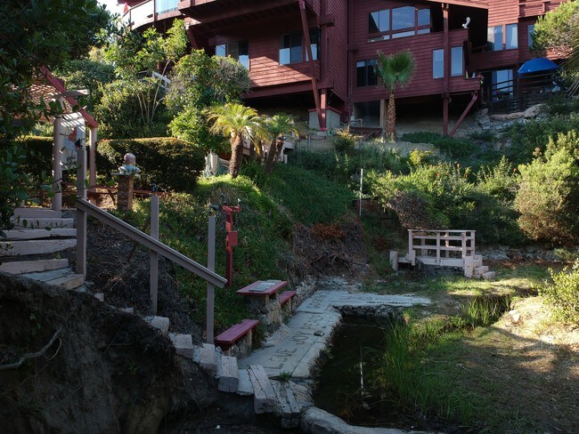Path to beach - 237 W Avenida Alessandro