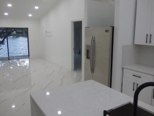 Photo - 5643 N Park Rd House