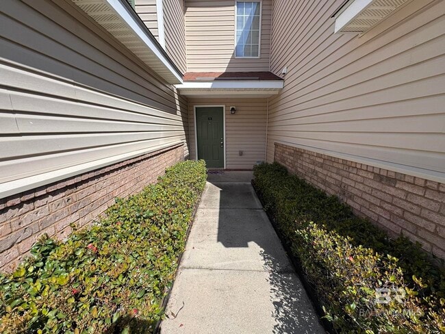 Building Photo - 1517 Regency Rd