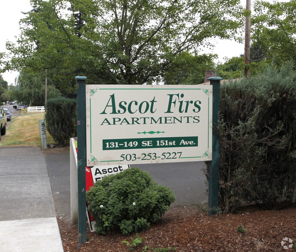 Ascot Firs Apartments in Portland, OR