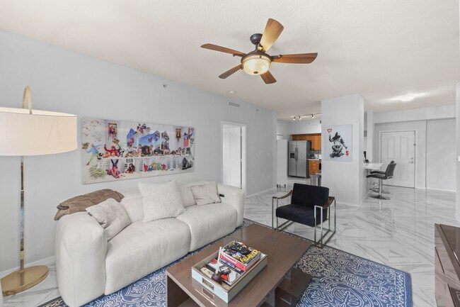 Foto del edificio - 250 NE 3rd Ave