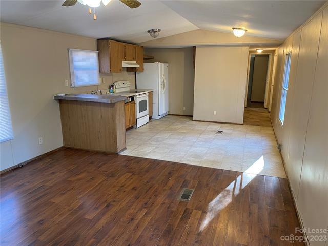 Building Photo - 116 Lowman St